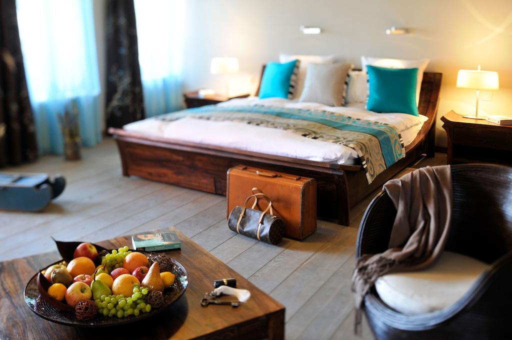 La Belle Saison Bed & Breakfast Mollens  Room photo